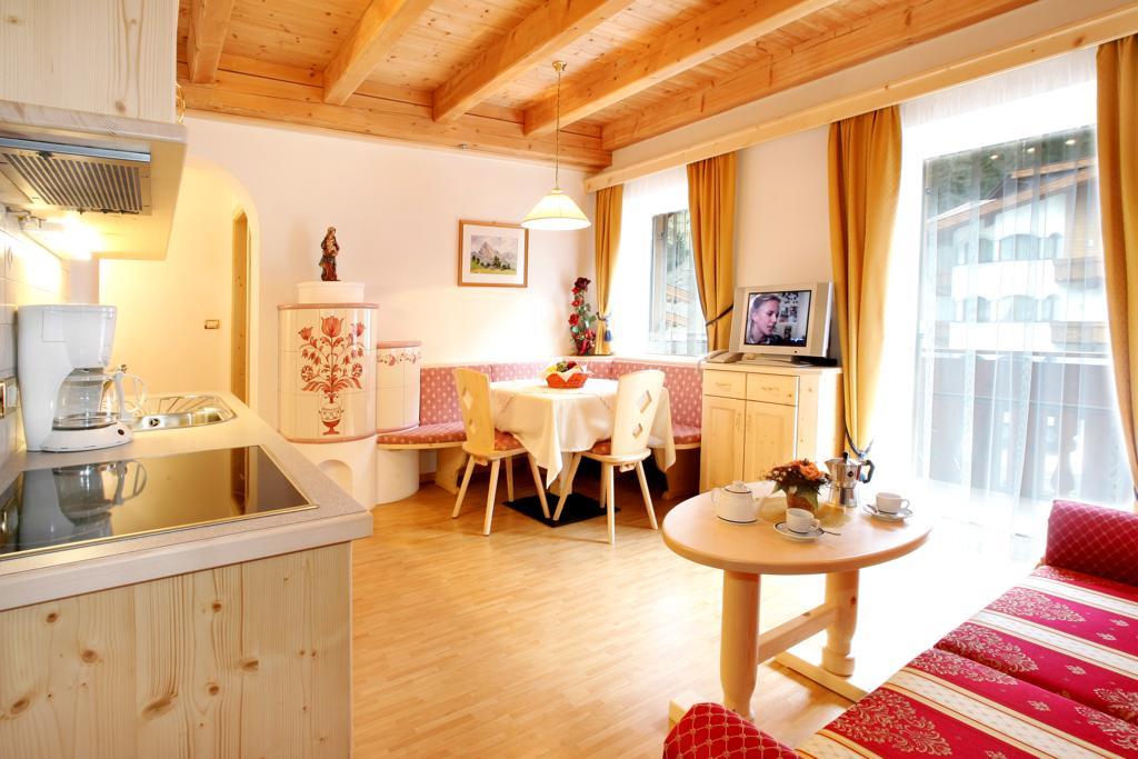 Garni B&B Schenk Selva di Val Gardena Kültér fotó